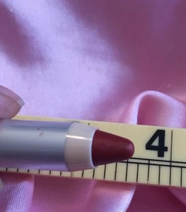 MODELS PREFER SELF SHARPENING mechanical LIP PENCIL Deep Red New - Picture 1 of 6