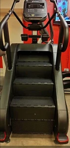 Stairmaster Stairmill, stepper 8GX Gauntlet LED SCREEN - Video inside TO the BBC - Picture 1 of 12