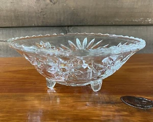 Early American Prescut Footed Bowl Glass 6-1/2” EAPC Star of David Vintage - Picture 1 of 9