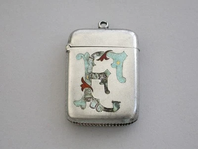 Estuche Vesta inicial victoriano plateado y esmalte. Por William Hair Haseler, 1899. Foto 1 de 4