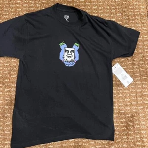 Obey Middle Logo “Giving” T-Shirt (Medium) - SHIPS TODAY! - Picture 1 of 2