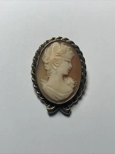 Antique Vintage Cameo Brooch Pin Gold Tone Metal Unknown - Picture 1 of 5