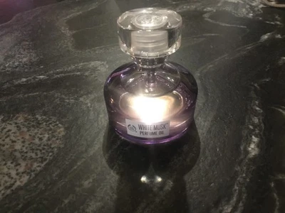 Rare The Body Shop White Musk Perfume Oil Perfume Oil Vintage 20ml. - Image 1 of 3