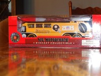 2003 PITTSBURGH STEELERS NFL MOTORCOACH - 1:64 SCALE