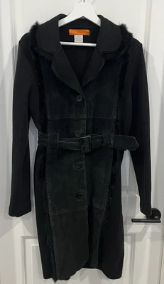 Casaco feminino Cynthia Steffee preto camurça e malha com cinto acabamento de pele de coelho tamanho G - Imagem 1 de 4