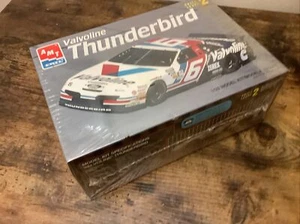 AMT /ERTL 1/25 Model Kit 8756 Valvoline Thunderbird - Sealed - Picture 1 of 6