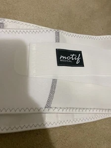 Motif Pregnancy Support Band White Size Large by Motif Medical  - Picture 1 of 4