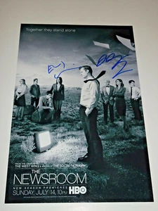 THE NEWSROOM CAST SIGNED X2 AUTOGRAPHED 12X18 PHOTO POSTER MORTIMER GALLAGHER - Picture 1 of 3