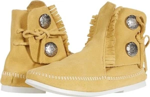 NUEVO - Bota Minnetonka Dos Botones Suela Dura Sorbete Limón Para Mujer Talla 6 - Nueva en Caja - Imagen 1 de 3