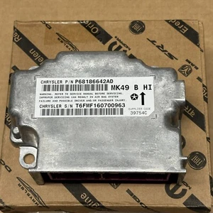 Original Jeep Compass MK49 2011-2014 Airbag Control Unit ECU 68186642AD - Picture 1 of 5