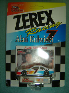  Alan Kulwicki 1992 ZEREX Ford T-Bird CHAMP Racing Champions 1/64 Promo Pkg NEU