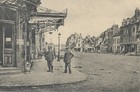 80 - CPA allemande de Péronne (Somme) Allemands dans les Ruines/ 1917 / Superbe