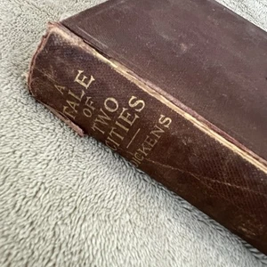 A Tale Of Two Cities - 1901 Antique, Charles Dickens, D C Heath~ Illustrations - Picture 1 of 16