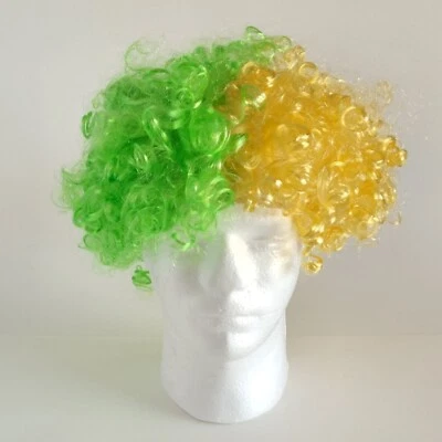 Peluca afro jumbo inspirada en la bandera de Brasil Brasil vibrante verde y amarillo sintética nueva Foto 1 de 4