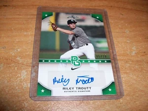 2015 Leaf Perfect Game National Showcase Green Riley Troutt Auto Card 6/10 - Picture 1 of 3