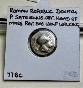 X331: Römische Silber Republik Denar - SHE WOLF WALKING - altes Sammlungsstück - Bild 1 von 3