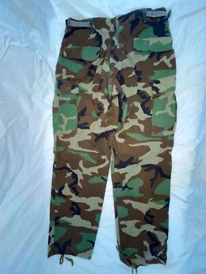 VTG 80S MENS 32 GREEN CARGO BAGGY US ARMY MILITARY WOODLAND CAMOUFLAGE PANTS - Image 1 of 4