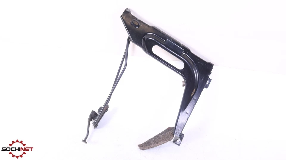 06-10 SATURN SKY / PONTIAC SOLSTICE LEFT FENDER MOUNT BRACKET OEM - Изображение 1 из 4