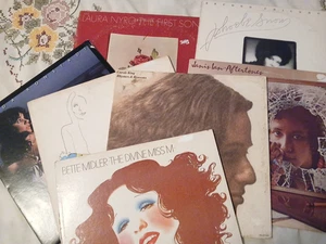 1970s FEMALE POP SINGERS-LOT (7) VINYL LPS 12" Midler/Mitchell/Ian/Nyro/Ronstadt - Picture 1 of 24