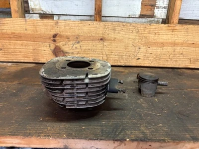 Yamaha DT1 250 1970 cilindro de motor DT-1 Foto 1 de 4