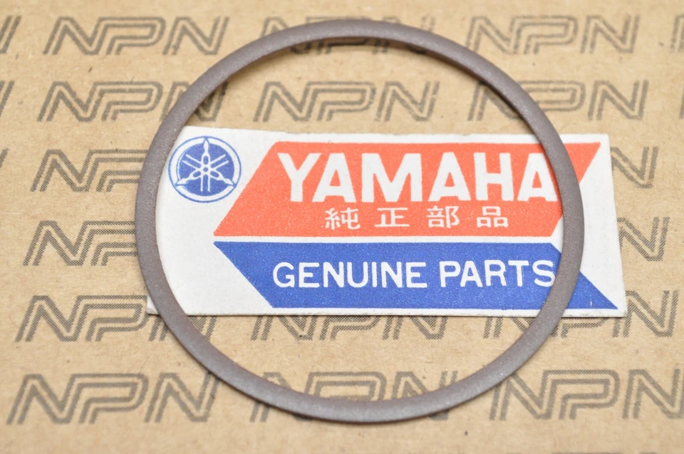 Yamaha Pump Drive Grease Seal EX440 GP292 GP440 GPX433 GS300 SL433 TL433 NOS - Изображение 1 из 1