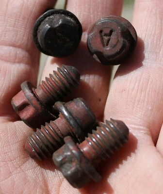 (1)Red Code "A" GM SPOKE WIRE HUBCAP "LOCKING BOLT" OEM 86-96 Chevrolet Pontiac+ - Image 1 of 3