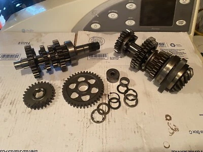 1982 1983 82 83 84 85 86 Honda Magna VF750S 700 V45 sable transmisión engranajes Foto 1 de 4