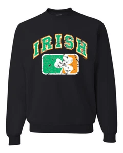 Suéter Unisex Día de San Patricio con Bandera Irlandesa Envejecida de Colección - Imagen 1 de 6