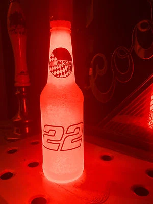 NASCAR #22 Joey Logano Motor Racing Botella 12oz Botella de Cerveza Luz LED Hombre Cueva Foto 1 de 3