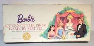 Muñeca Barbie Mattel 1963 vintage reina del baile de graduación juego de mesa anillos casi completos - Imagen 1 de 20