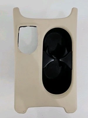 Mercedes Gla250 X156 2016-2020 consola central delantera portavasos OEM A1766800210 Foto 1 de 4