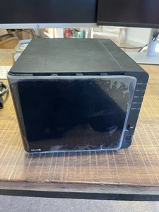Synology DS415+ DiskStation 4-Bay NAS Media Server with 12TB HDD (3 x 4TB) - Photo 1/6