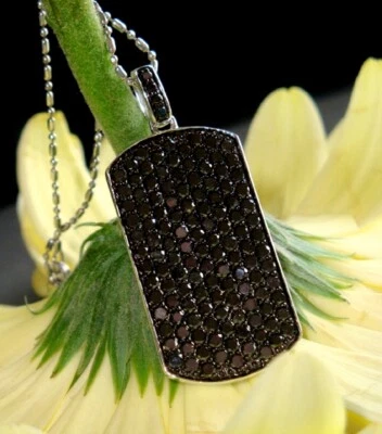 Colgante con cadena de plata de ley 925 de circonita cúbica negra corte redondo de 3,45 quilates Foto 1 de 4