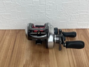 Carrete de baitcasting izquierdo Shimano 11 scorpion DC7 7,0:1 engranaje muy bueno de Japón - Imagen 1 de 14