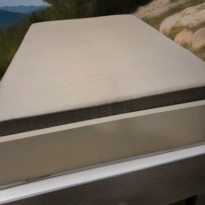 Letto matrimoniale IKEA usato - Immagine 1 di 4