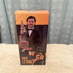Trofeo Kris Letang Bobblehead 2024 Pittsburgh Penguins NHL Hockey Bill Masterton - Foto 1 di 5