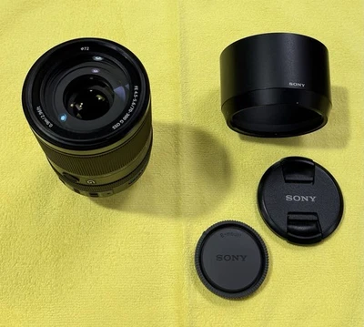 SONY LENS SEL70300G E-MOUNT OPTICAL STEADY SHOT FE 4.5-5.6/70-300 G OSS W/ CAPS - image 1 of 4