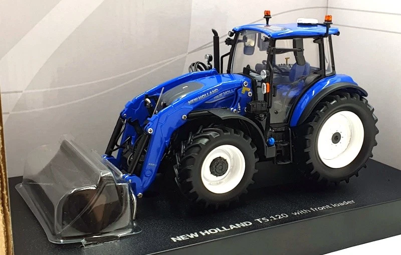 Universal Hobbies 1/32 Scale UH6682 New Holland T5.120 DC w 655LU Front Loader - Image 1 of 4