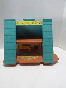 VTG FISHER PRICE PLAY FAMILY A FRAME HOUSE - Picture 1 of 10