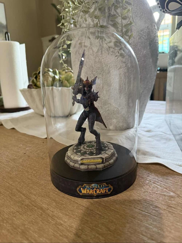 Estatua Personalizada de Personaje de World of Warcraft “Cuddlebunny” — Impresiones de Figuras con Licencia  Foto 1 de 4