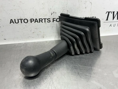 Geo Tracker/Suzuki Sidekick 1989-1998 OEM 5 velocidades palanca de cambios mango Foto 1 de 4