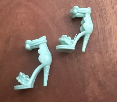 Mattel Barbie Muñeca Fashionista Zapatos Verde Azulado Tacones Foto 1 de 3