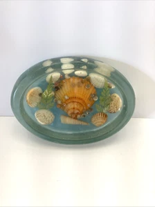 Lucite Resin Real Seashell Oval Soap Dish Trinket Holder Vtg Beach Shell Kitschy - Picture 1 of 10