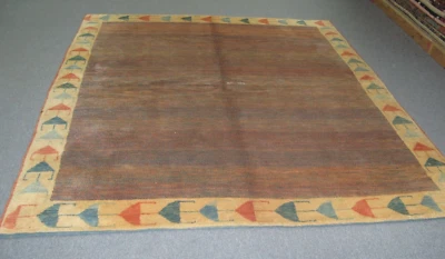 Турецкий шерстяной ковер в стиле ар-деко Azari ручной вязки 6 футов 8 x 7 футов 9 мокко коричневый - Изображение 1 из 4