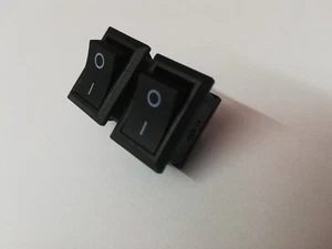 2xWippschalter eckig klein mini 2-polig 250V 6A EIN/AUS. Schwarz. - Bild 1 von 4