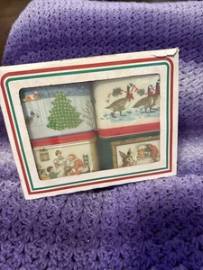 Potpourri Press Set Of 4 Christmas Tins in original box Gently Used (If At All) - Imagen 1 de 11