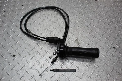 Yamaha FZ1-S 2006 montaje del acelerador Foto 1 de 4