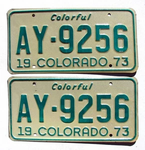 Vintage 1973 Colorado buntes Nummernschild PAAR # AY 9256 - Bild 1 von 1