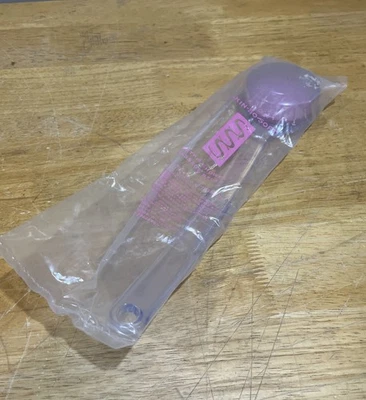 Cepillo de masaje AVON Skin So Soft para baño y ducha, mango curvo nuevo de colección Foto 1 de 4