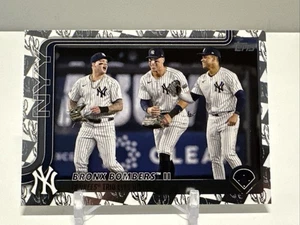 2025 Topps Series 1 Bronx Bombers Spring Training Foil #184 Yankees - Picture 1 of 2